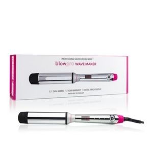 🔮NWOT 
Titanium Wave Maker Oval Curling Wand